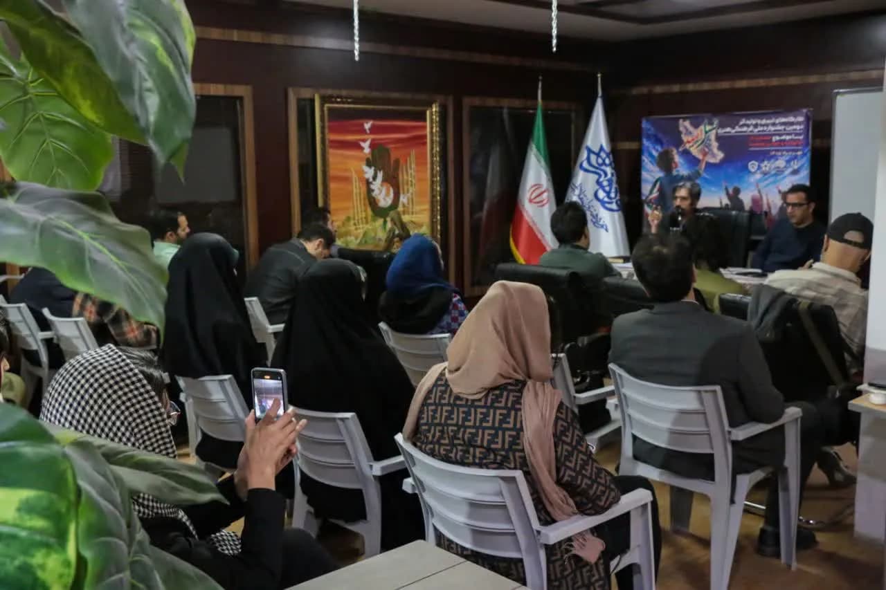 نقش شعر طنز در پرداختن به مسائل اجتماعی و جوانی جمعیت در زنجان