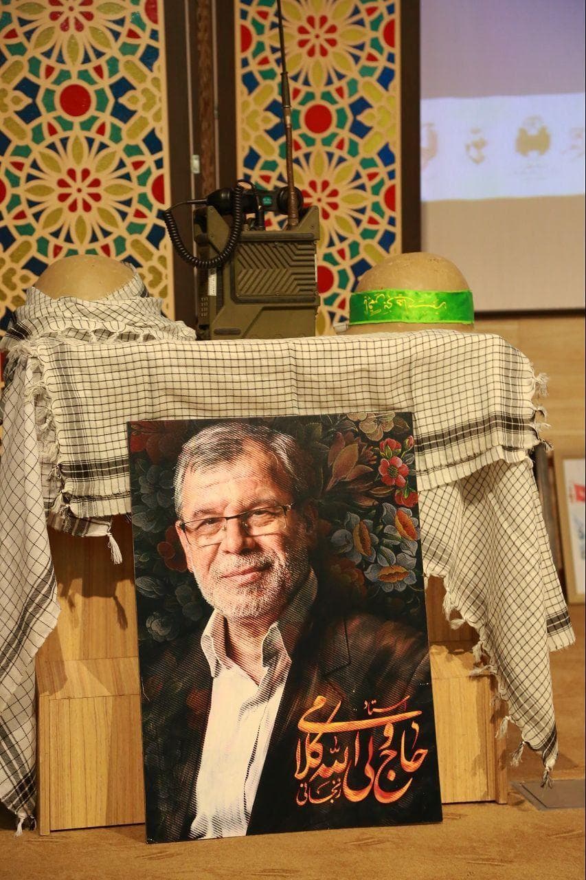 شب شعر هشت سال دفاع مقدس و تجلیل از استاد ولیاللهکلامی فرد زنجانی