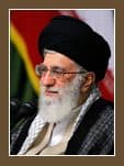 وظیفه شاعر پاسداری از هویت فرهنگی است / شاعر باید به یاری جبهه مظلوم برآید