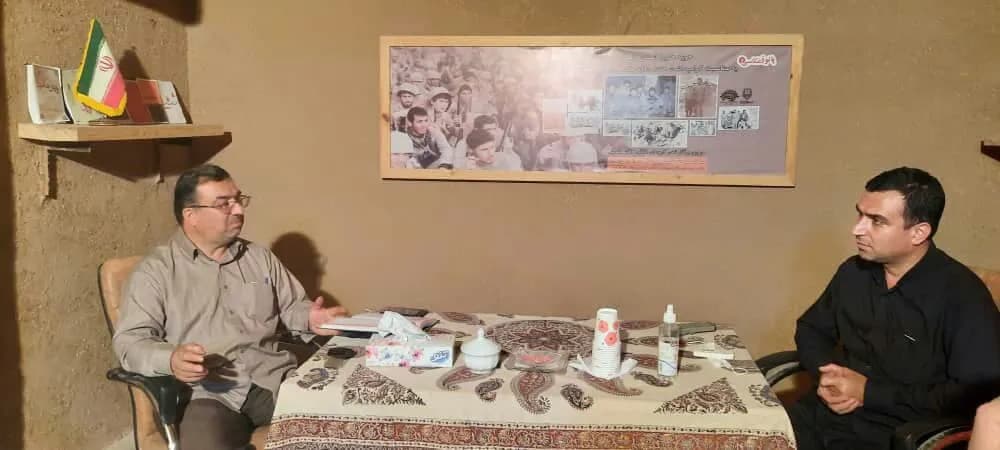 عکسهای یادگاری شهدا و رزمندگان از دوران دفاع مقدس مرور شد