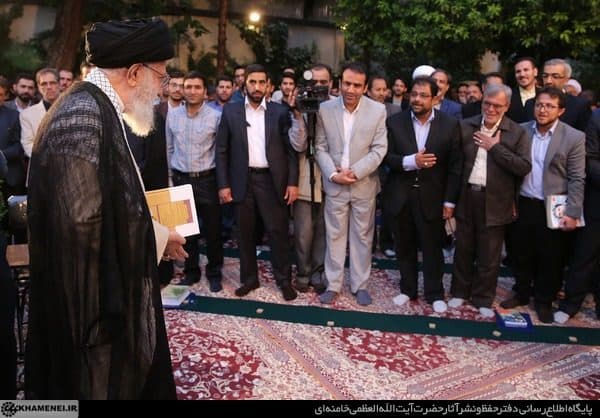 دیدار شعرای زنجانی با رهبر معظم انقلاب اسلامی