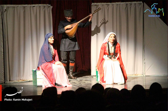 نمایش ترکی «اوزلم» در تبریز به روی صحنه می‌رود