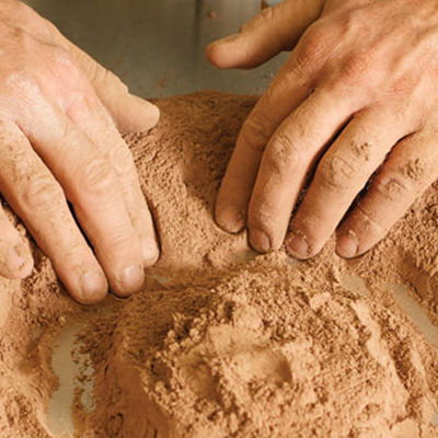 جایی که خاک به هنر کیمیا می شود