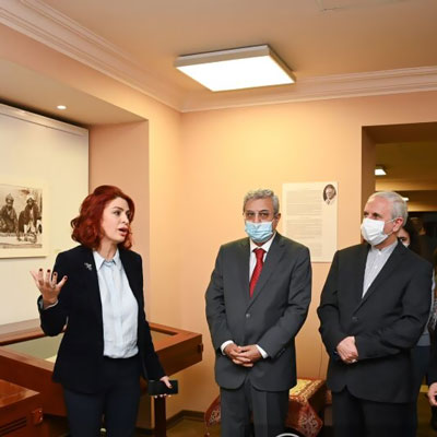 رونمایی از یک کتاب و افتتاح نمایشگاه هنر قاجار در ارمنستان