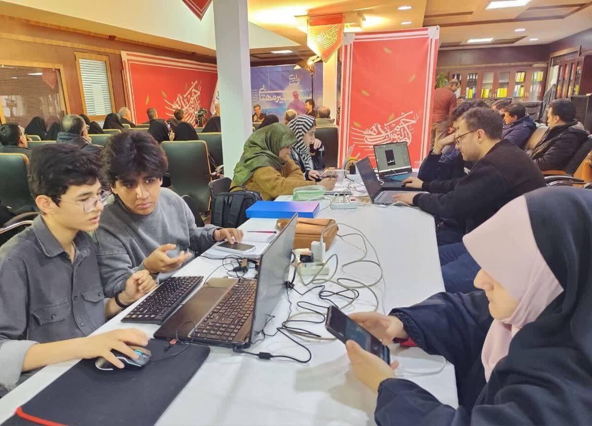 سومین رویداد هنری «زیتون زخم‌خورده» برگزار شد